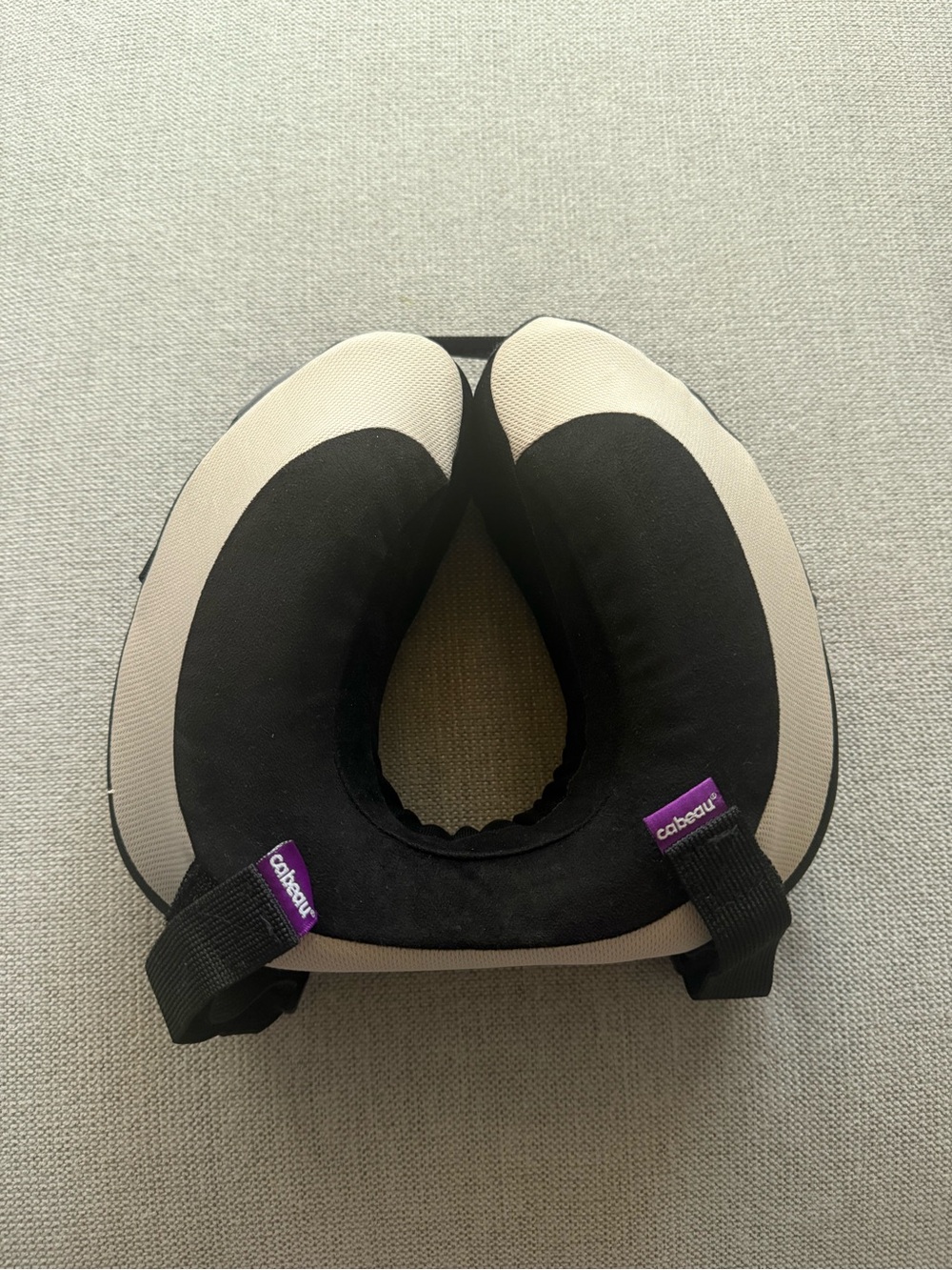 CabBeau Travel Neck Pillow — Black & Cream Support